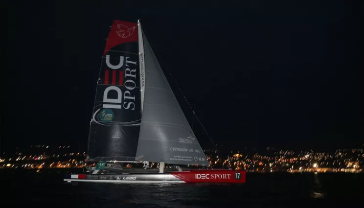 idec sport sailing copyright jean-marie liot